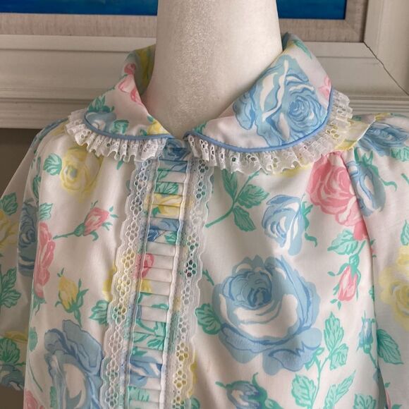 Vintage Leisure Life 70s Floral Button Lace Shortsleeve House Dress Small - Picture 3 of 16